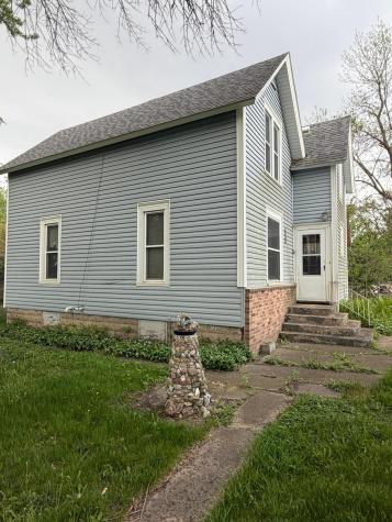 508 E Iowa Street Elmore MN 56027