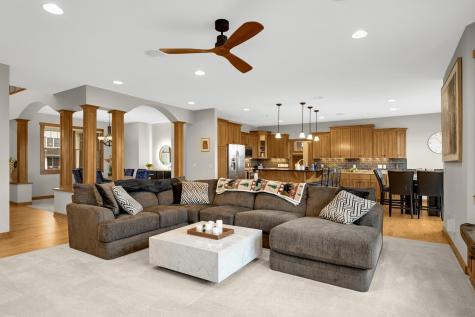 10590 Watersedge Lane Woodbury MN 55129