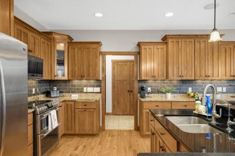 10590 Watersedge Lane Woodbury MN 55129