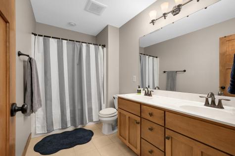 10590 Watersedge Lane Woodbury MN 55129