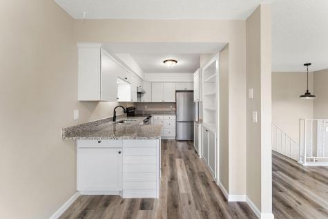 1621 W 140th Street Burnsville MN 55337