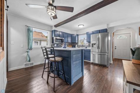 221 15th Street N Moorhead MN 56560