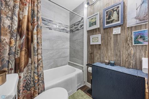 221 15th Street N Moorhead MN 56560