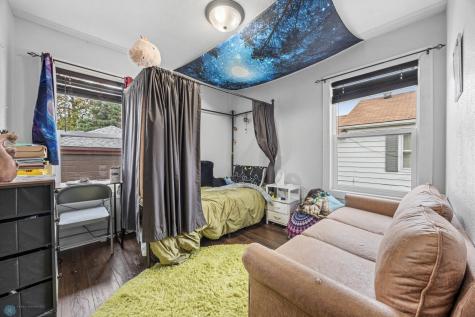 221 15th Street N Moorhead MN 56560