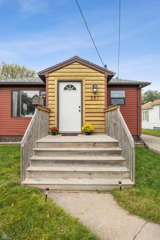 221 15th Street N Moorhead MN 56560