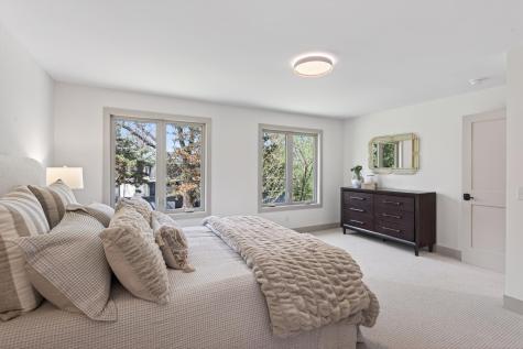 5400 Malibu Drive Edina MN 55436