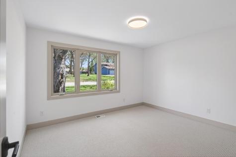 5400 Malibu Drive Edina MN 55436