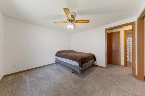 1323 Greenwood Place Faribault MN 55021