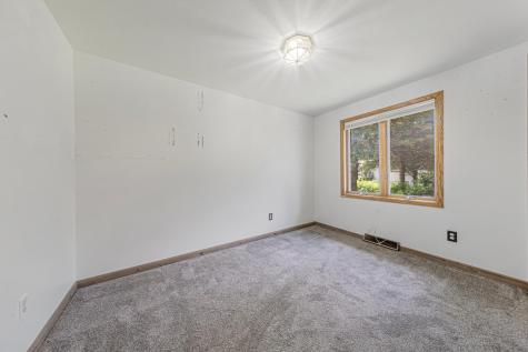 1323 Greenwood Place Faribault MN 55021