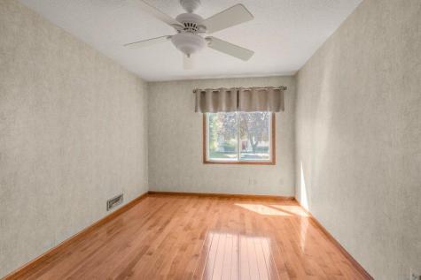 1375 Balsam Street E Eagan MN 55123