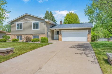 1375 Balsam Street E Eagan MN 55123