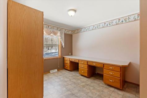 5057 County 40 NW Hackensack MN 56452