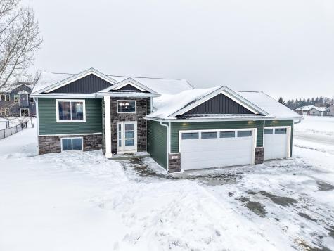 809 5TH Avenue NW Dodge Center MN 55927
