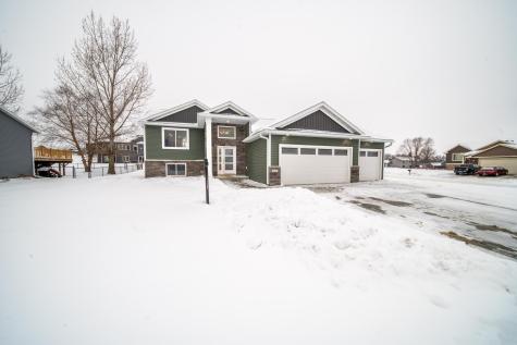 809 5th Avenue NW Dodge Center MN 55927