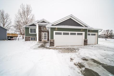 809 5th Avenue NW Dodge Center MN 55927