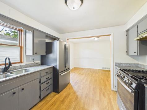 433 30th Avenue N Saint Cloud MN 56303