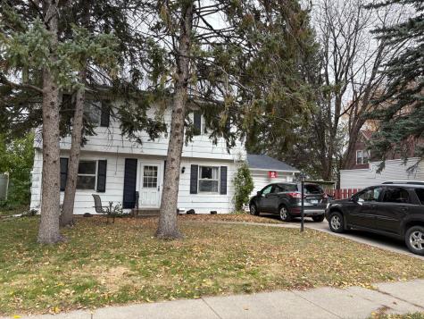 816 7th Avenue S Moorhead MN 56560