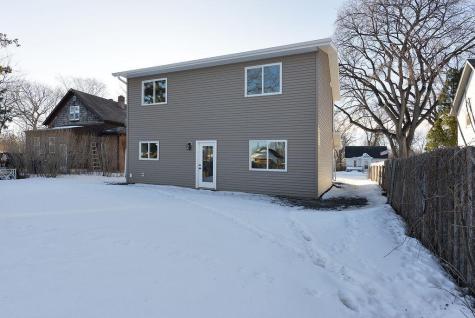 1018 3rd Avenue N Moorhead MN 56560