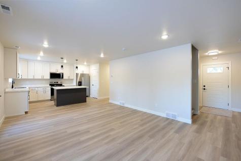 1018 3rd Avenue N Moorhead MN 56560