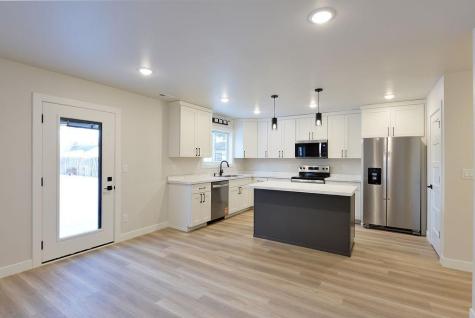 1018 3rd Avenue N Moorhead MN 56560