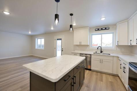 1018 3rd Avenue N Moorhead MN 56560