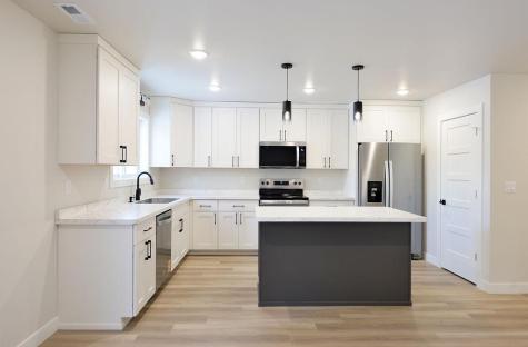 1018 3rd Avenue N Moorhead MN 56560