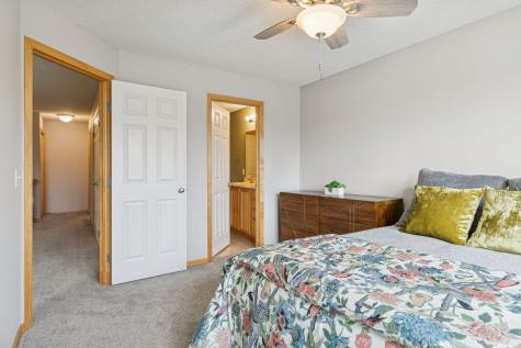 4675 Victor Path Hugo MN 55038