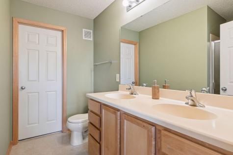 4675 Victor Path Hugo MN 55038