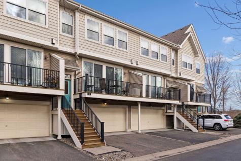 4675 Victor Path Hugo MN 55038