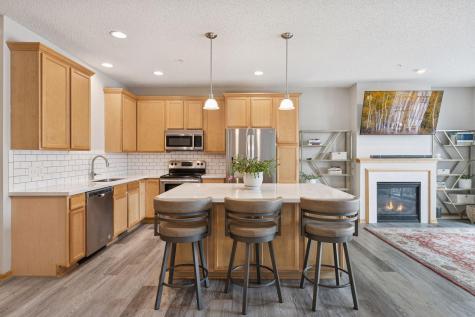 4675 Victor Path Hugo MN 55038