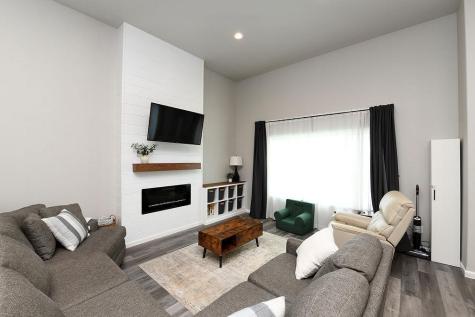 7345 23rd Street S Fargo ND 58104