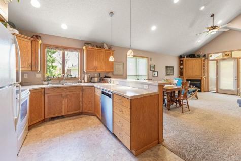 238 15th Avenue N Fargo ND 58102