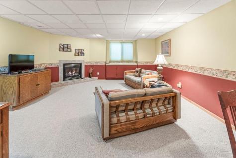 238 15th Avenue N Fargo ND 58102