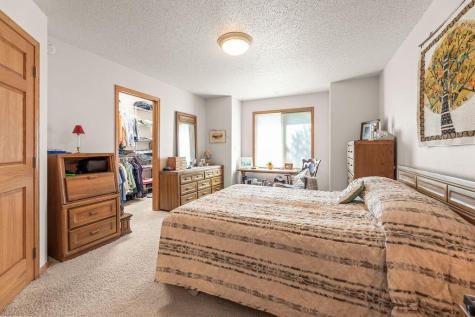 238 15th Avenue N Fargo ND 58102