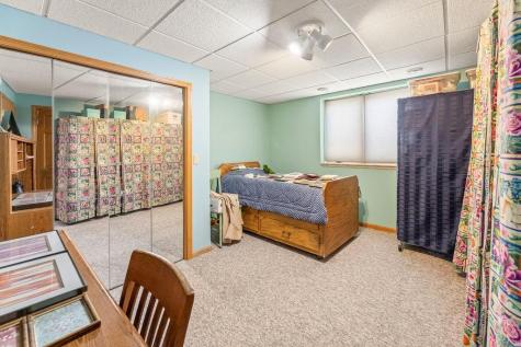 238 15th Avenue N Fargo ND 58102