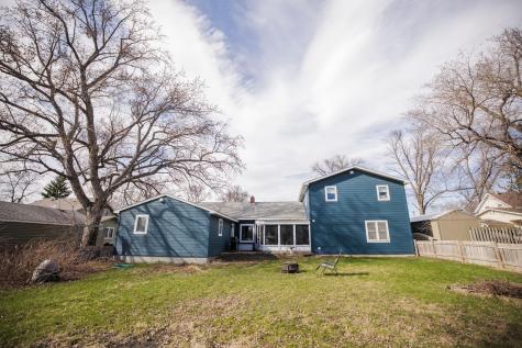 507 W 11th Street Morris MN 56267