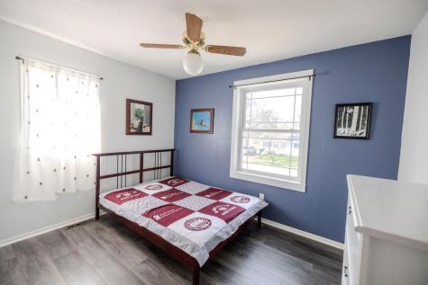 507 W 11th Street Morris MN 56267