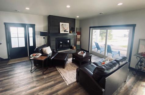 1084 W Lake Drive Detroit Lakes MN 56501