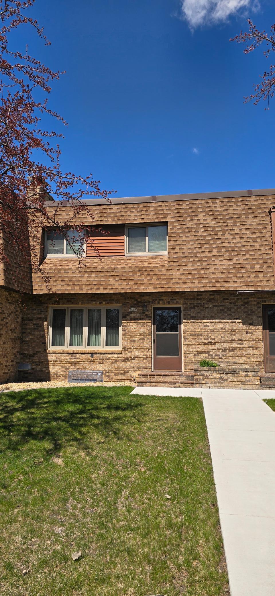 1402 E Gateway Circle S Fargo ND 58103