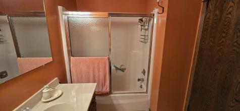 1402 E Gateway Circle S Fargo ND 58103