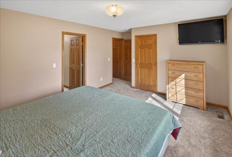 11615 Parkview Drive Becker MN 55308