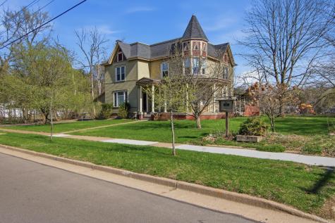 435 Jefferson Street Eau Claire WI 54701