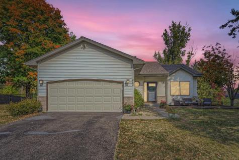 641 Hillside Drive Eagan MN 55121