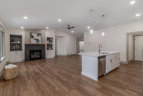 309 Pinehurst Drive Mankato MN 56001