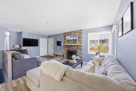 205 12th Avenue E West Fargo ND 58078