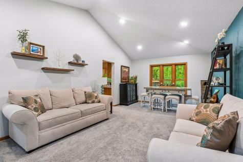 6054 174th Avenue NW Anoka MN 55303