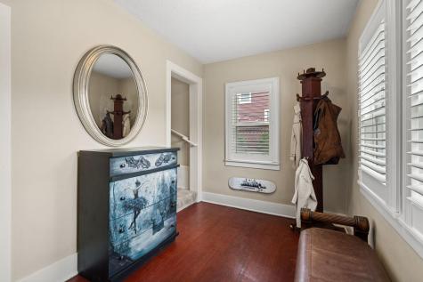671 Edmund Avenue Saint Paul MN 55104