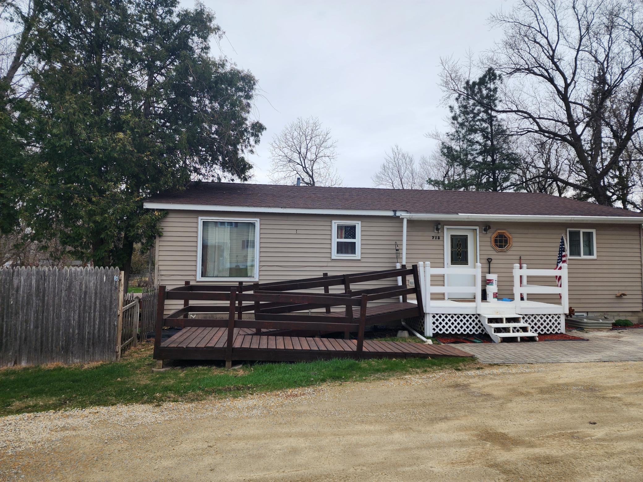 713 Home Street Kenyon MN 55946
