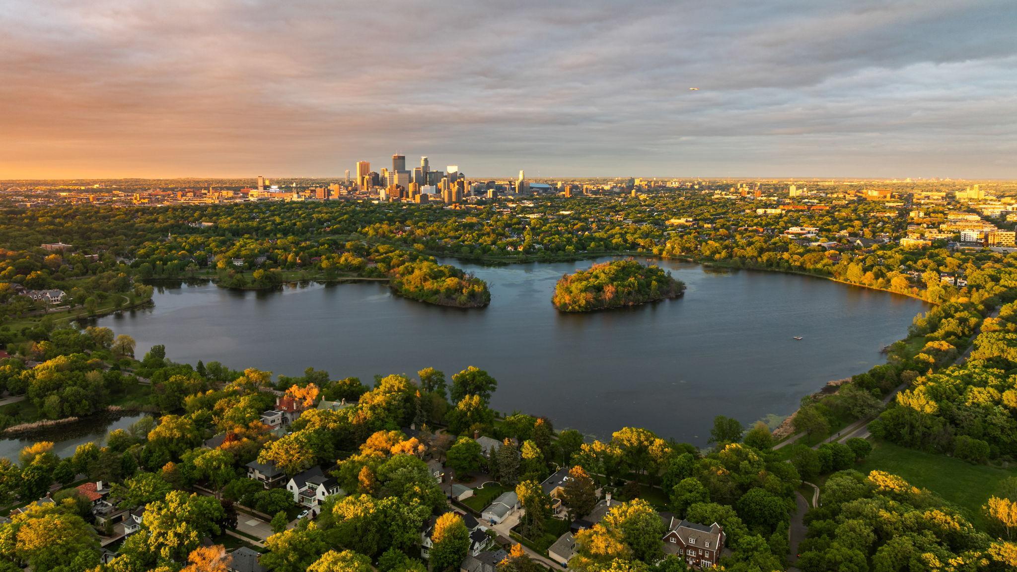 3141 Dean Court Minneapolis MN 55416