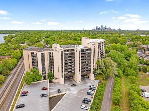3141 Dean Court Minneapolis MN 55416